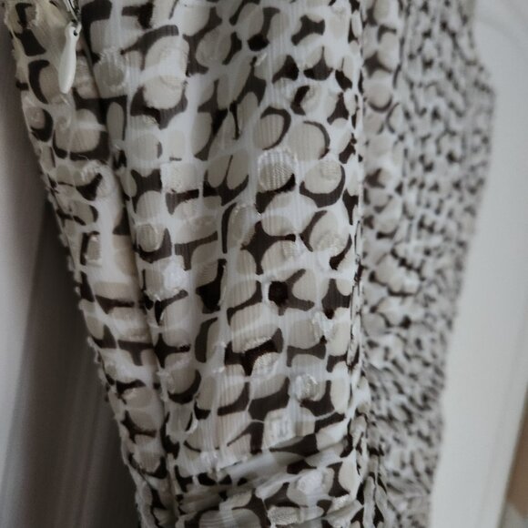 Max and Cleo One Shoulder Knee Length Gown, Size 12 - Picture 5 of 7